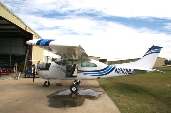 N210HL exterior